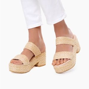 Beach by Matisse  Sandals feature braided raffia and a trendy block heel size 9